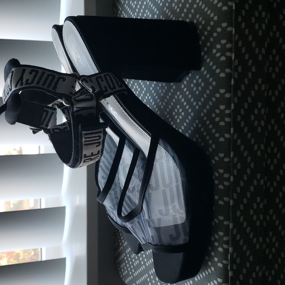 Juicy couture block sandal